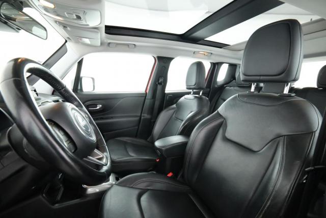 Jeep Renegade image 6