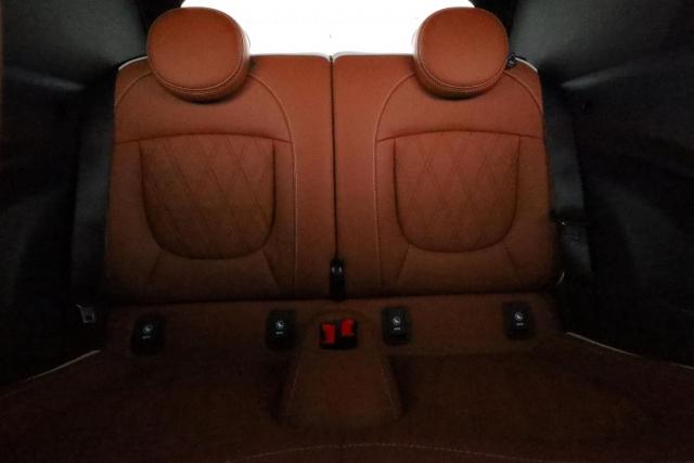 Mini Cabrio image 9