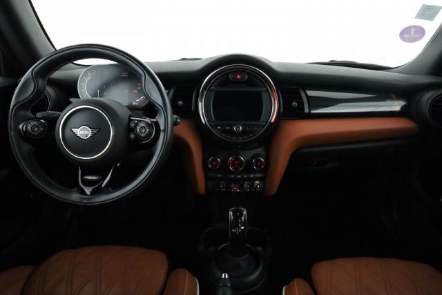 Mini Cabrio image 5