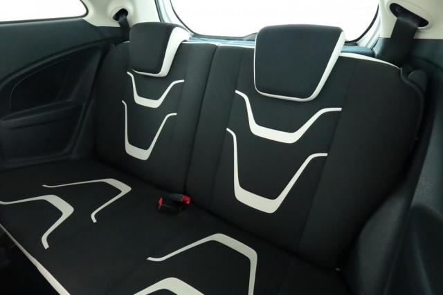 Ford Ka image 3