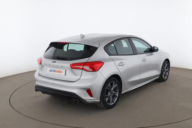 Ford Focus image 8