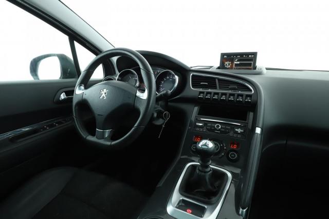 Peugeot 3008 image 3