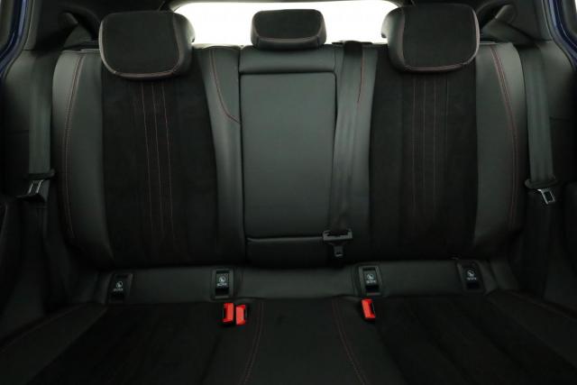 Peugeot 308 image 8