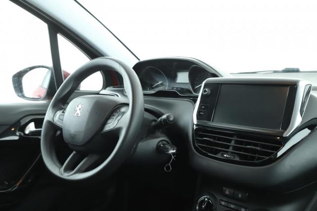 Peugeot 208 image 2