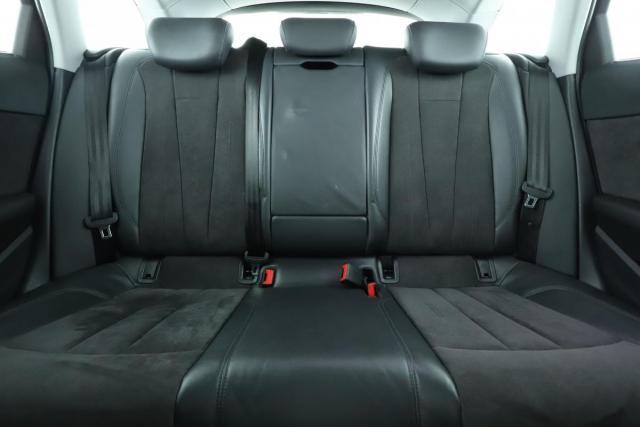 Audi A4 Avant image 4