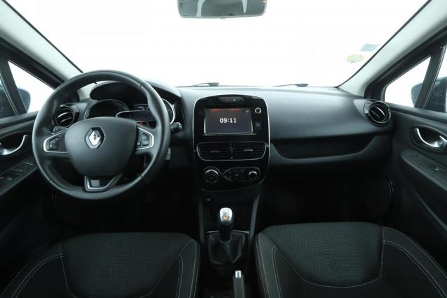 Renault Clio Estate image 8