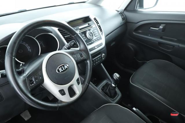 Kia Venga image 5