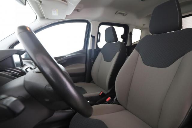 Ford Tourneo image 2