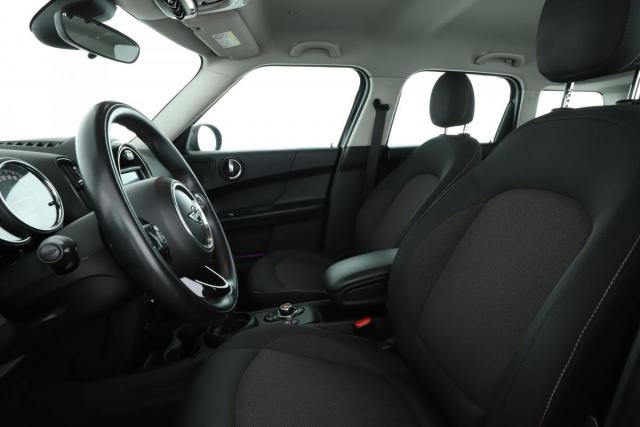 Mini Countryman image 8