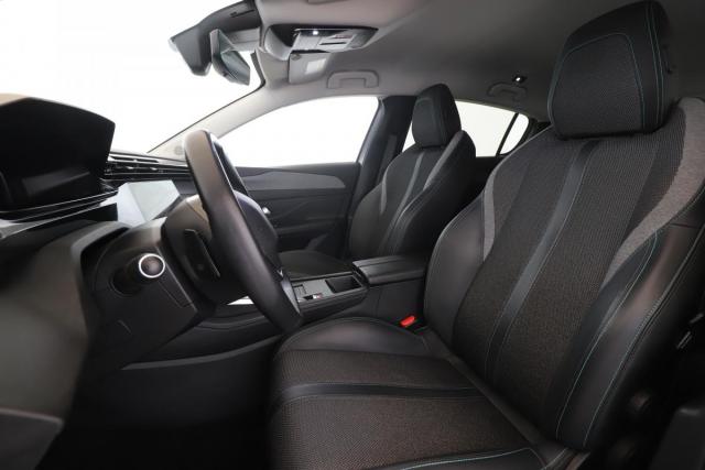 Peugeot 308 image 1