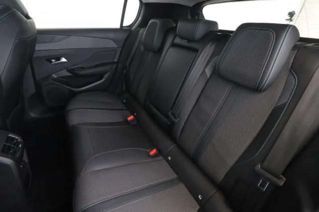 Peugeot 308 image 9
