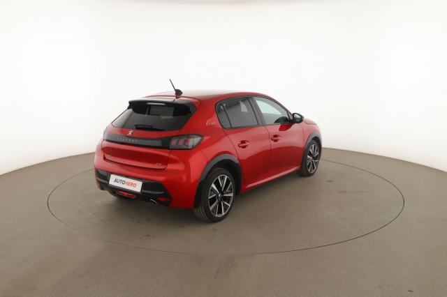 Peugeot 208 image 5