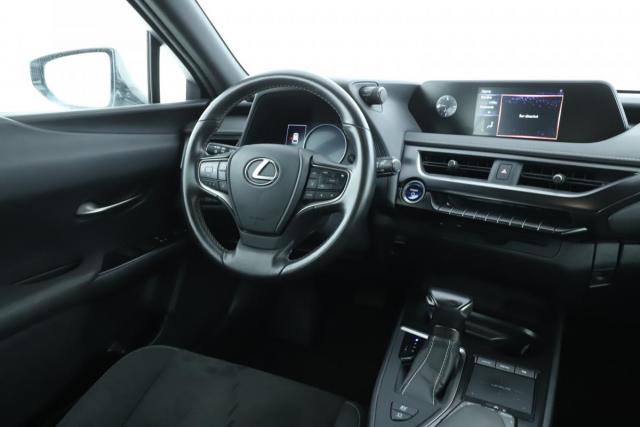 Lexus Ux image 8