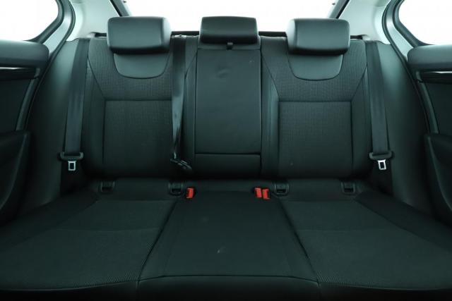 Skoda Octavia image 7