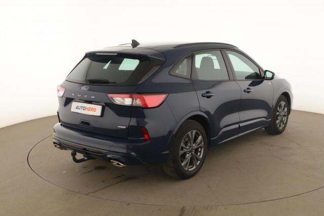 Ford Kuga image 1