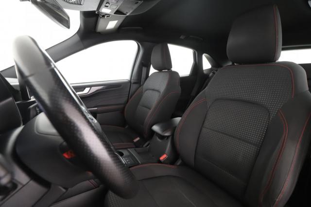 Ford Kuga image 9
