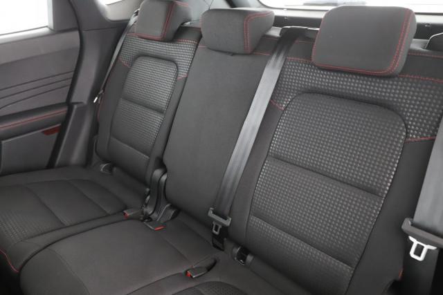 Ford Kuga image 4