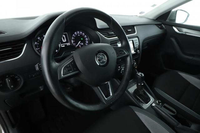 Skoda Octavia image 5
