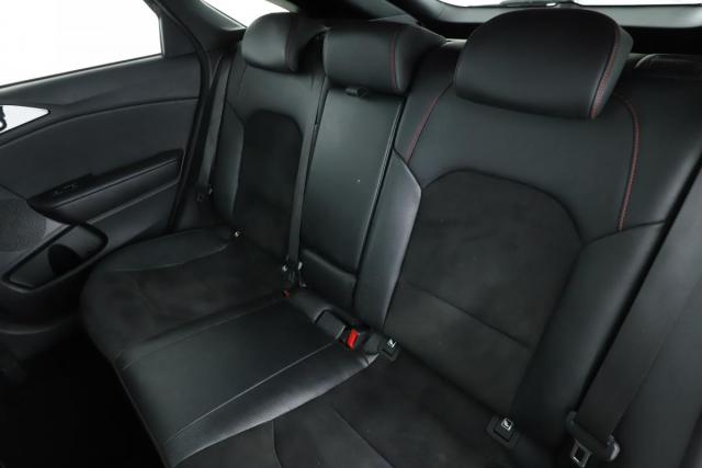 Kia Proceed image 7