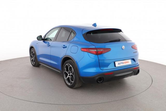 Alfa Romeo Stelvio image 1