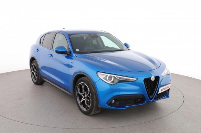 Alfa Romeo Stelvio image 7