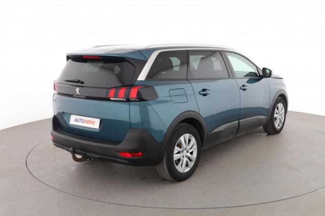 Peugeot 5008 image 3