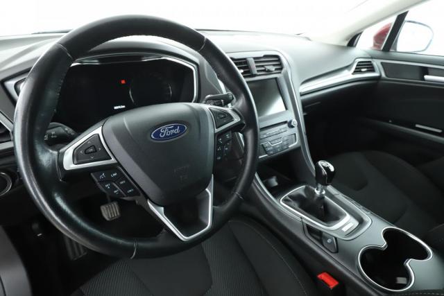Ford Mondeo image 2