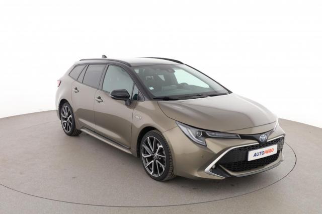 Toyota Corolla Touring Sports image 3