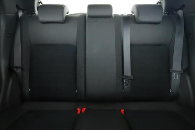 Nissan Juke image 7