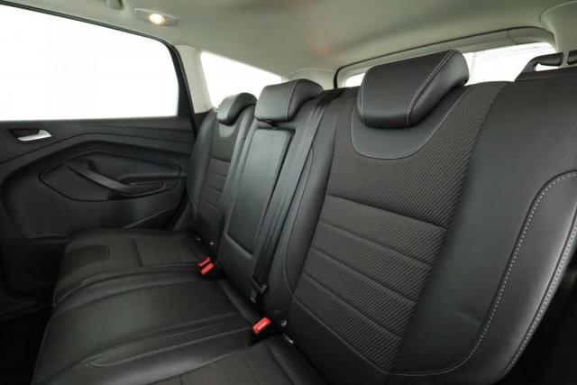 Ford Kuga image 6