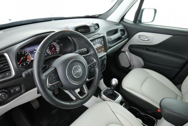 Jeep Renegade image 6