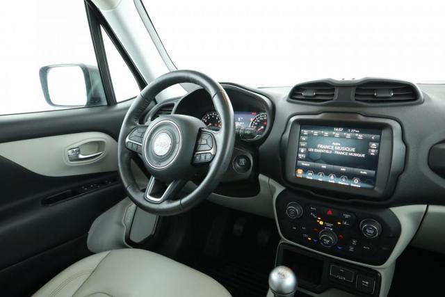 Jeep Renegade image 5