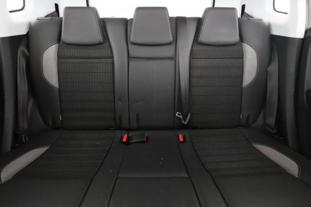 Peugeot 2008 image 2