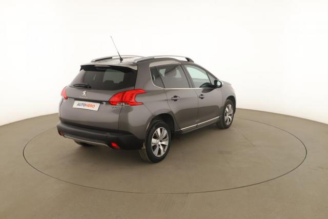 Peugeot 2008 image 9