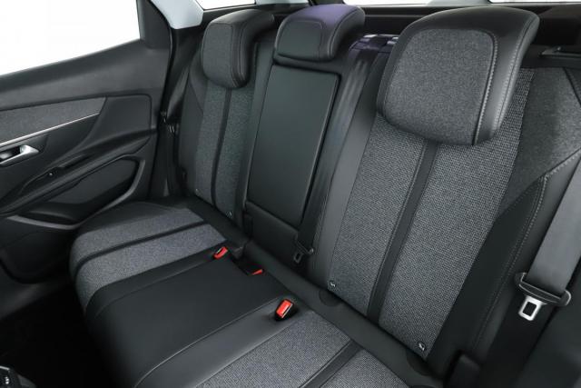 Peugeot 3008 image 7