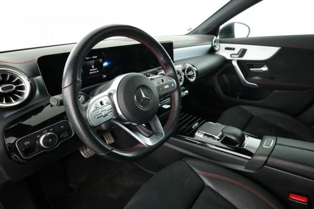 Mercedes Benz Cla Shooting Brake image 9