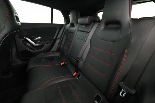 Mercedes Benz Cla Shooting Brake image 5