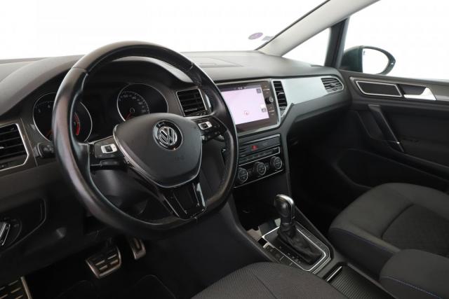 Volkswagen Golf Sportsvan image 9