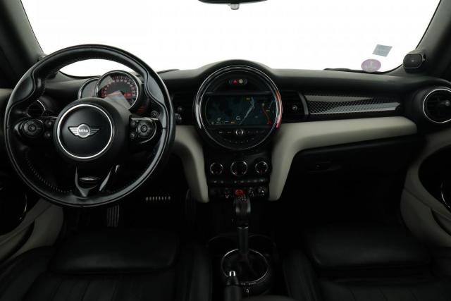 Mini Cabrio image 5