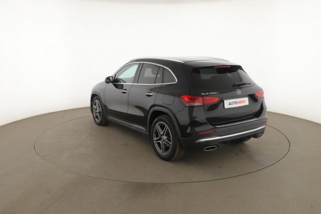 Mercedes Benz Gla image 2