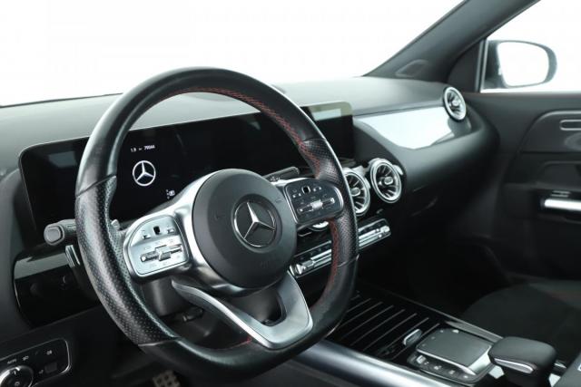 Mercedes Benz Gla image 5