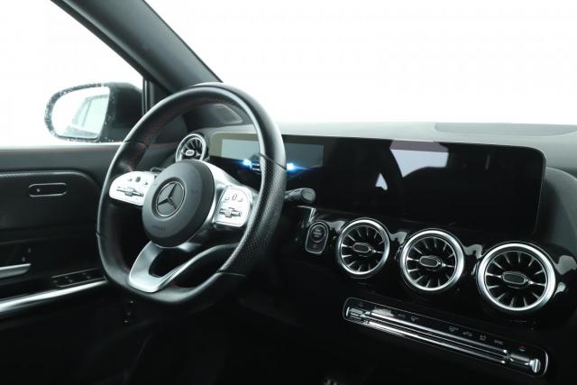 Mercedes Benz Gla image 6