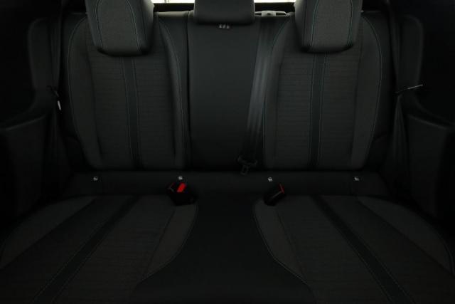 Peugeot 208 image 4