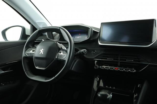 Peugeot 208 image 8