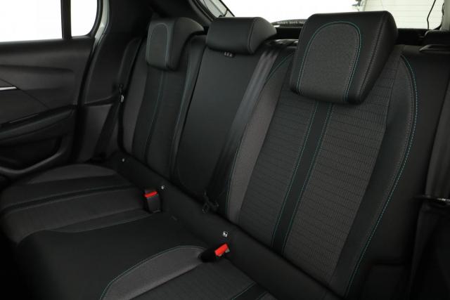 Peugeot 208 image 6