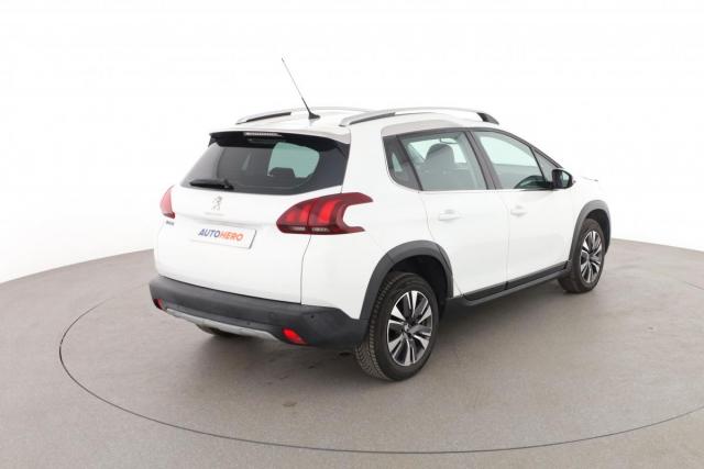 Peugeot 2008 image 6