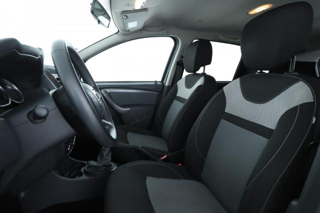 Dacia Duster image 4