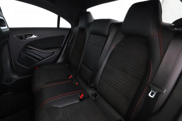 Mercedes Benz Cla image 8