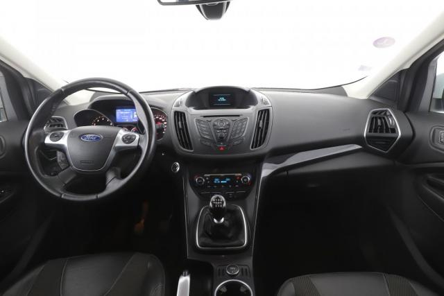 Ford Kuga image 7