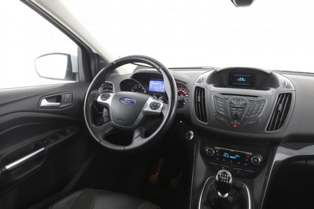Ford Kuga image 3